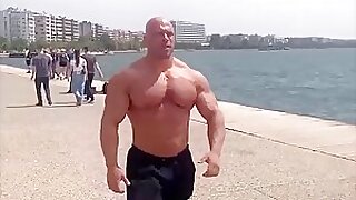 muscle beast in public