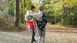Handsy boyfriends