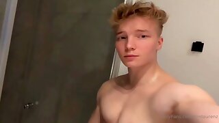 171 Cutie muscle blond TikTok cosplayer Tim Laurenz timlaurenz OnlyFans porn