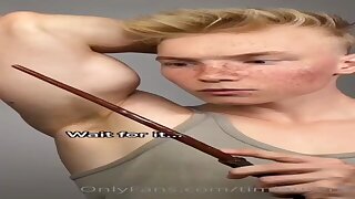 164 Cutie muscle blond TikTok cosplayer Tim Laurenz timlaurenz OnlyFans porn