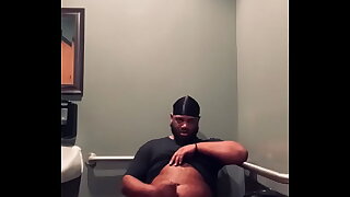 DadBodGod88 watch me be naughty at work