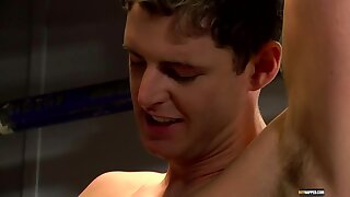 Fit Boy Jace Fucks Hung Reece